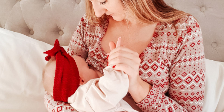 breastfeeding your child at Christmas