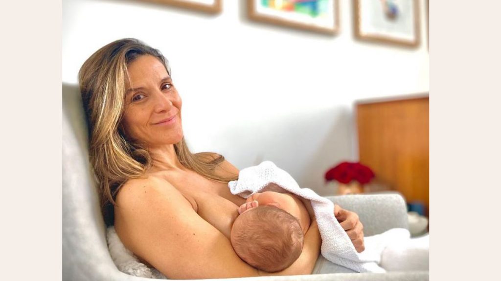 Amanda Byram breastfeeding