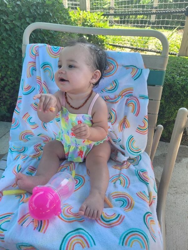 breastfed baby poolside, Illinois