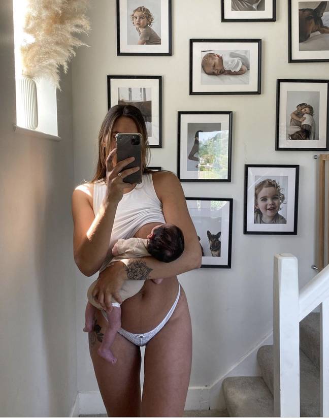 Jess Shears breastfeeding