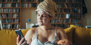 breastfeeding and social media