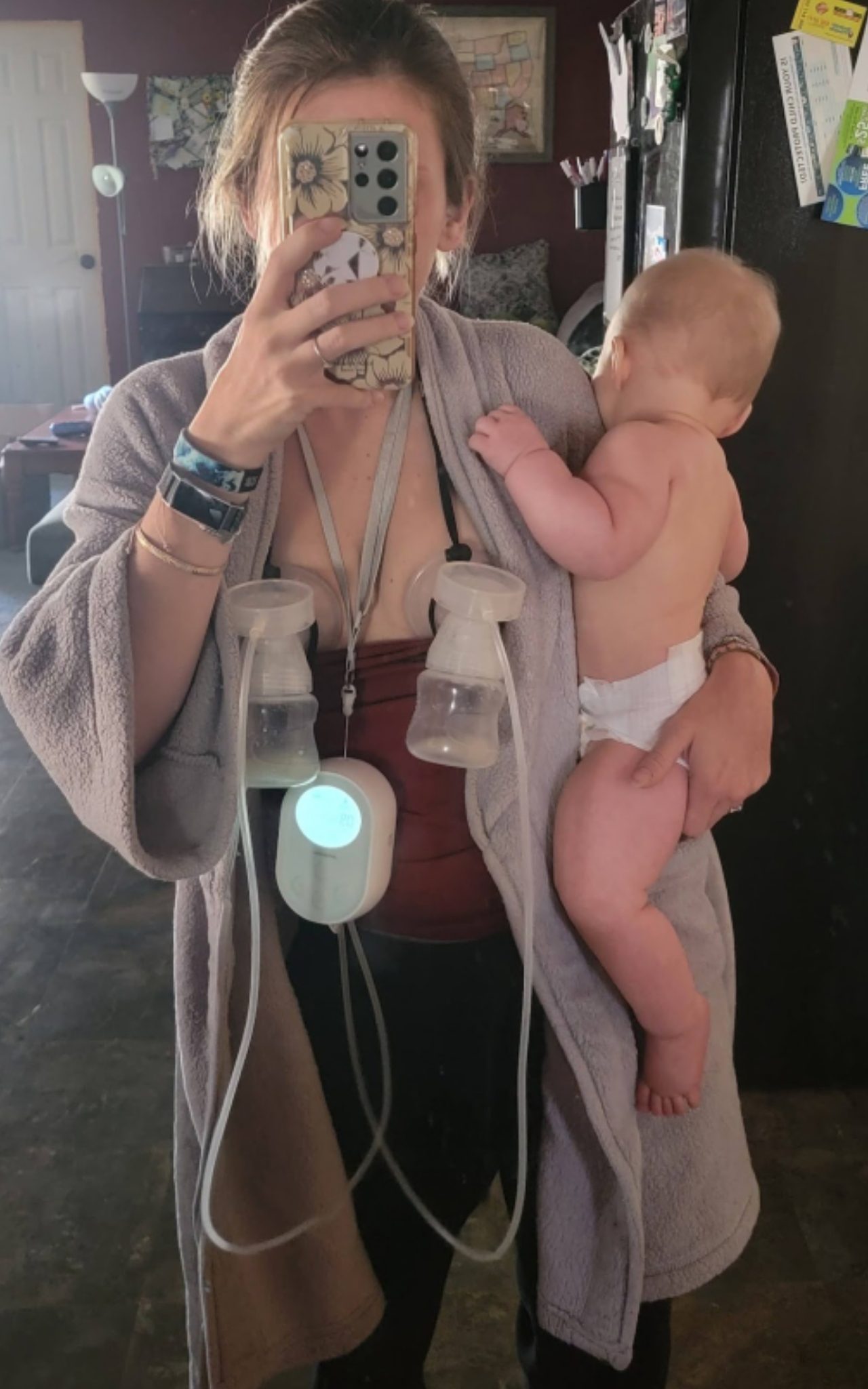 using double breast pump to pump milk for baby
