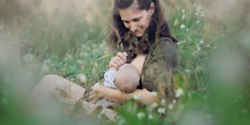 Breastfeeding, mom, summer