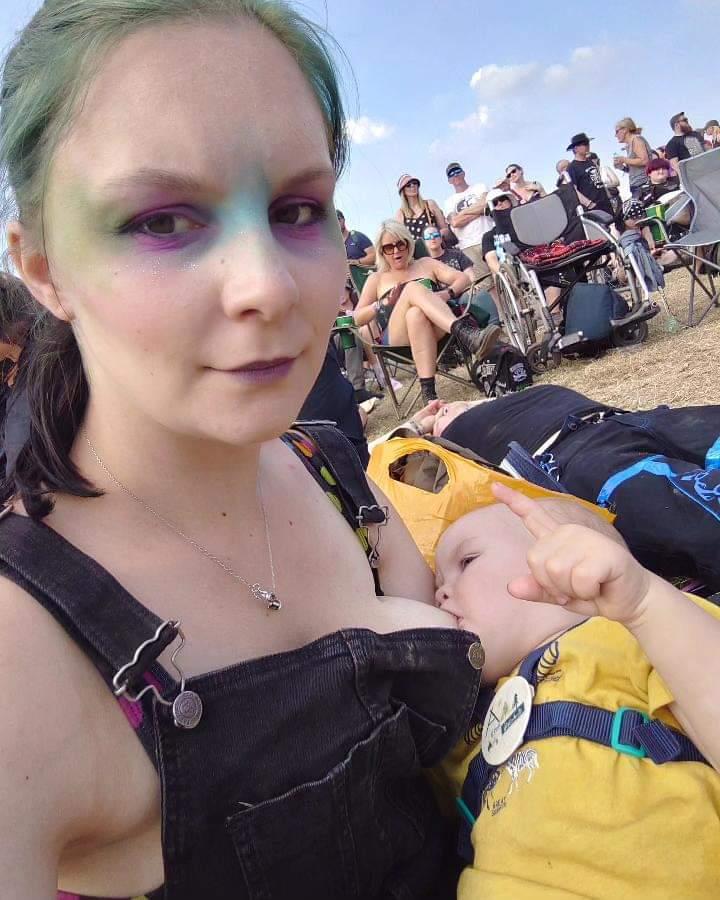 Anna breastfeeding at Download festival