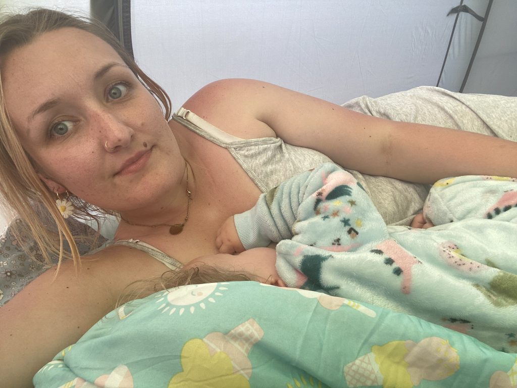 Cosleeping and breastfeeding mother and child