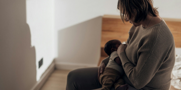 10 breastfeeding photos that broke the internet in 2020 - Boobingit